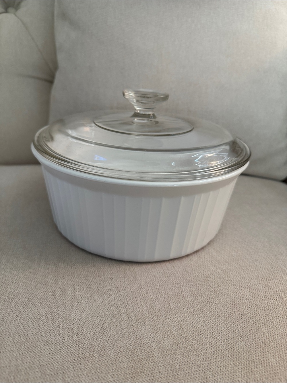 Corningware French White 2.5 Liter Round Baking Dish with Lid